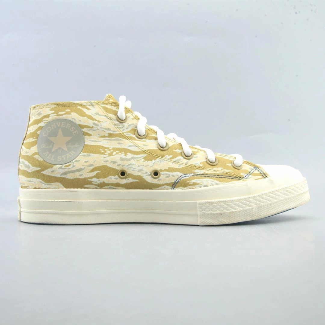 CONVERSE CHUCK TAYLOR ALL STAR 70 MID classic Converse sneaker shots