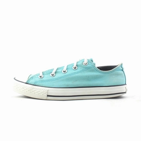 CONVERSE CHUCK TAYLOR ALL STAR CANVAS Converse iconic footwear looks