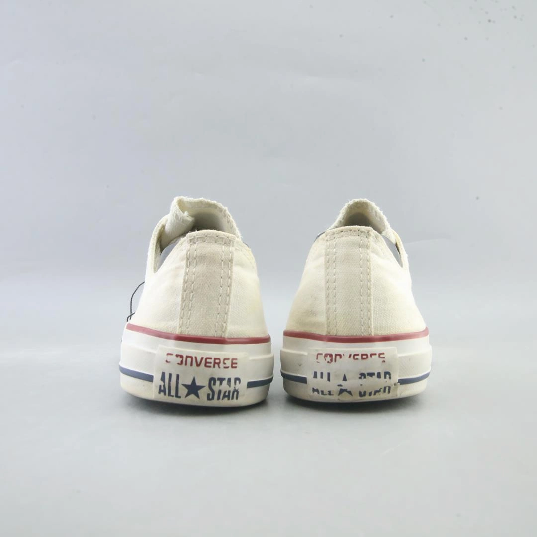 CONVERSE CHUCK TAYLOR ALL STAR CANVAS vintage Converse footwear looks