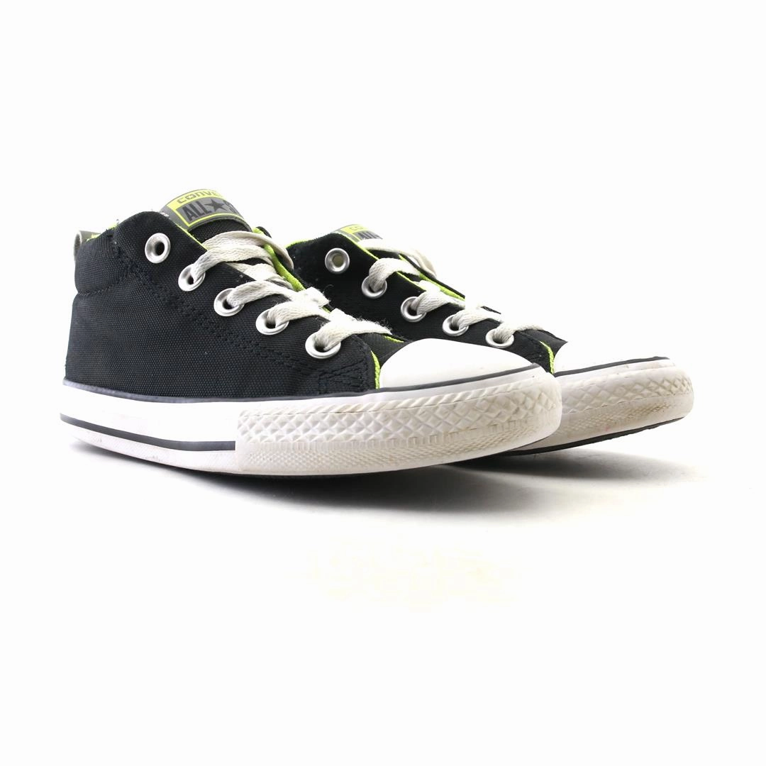 CONVERSE CHUCK TAYLOR ALL STAR CANVAS vintage Converse footwear looks