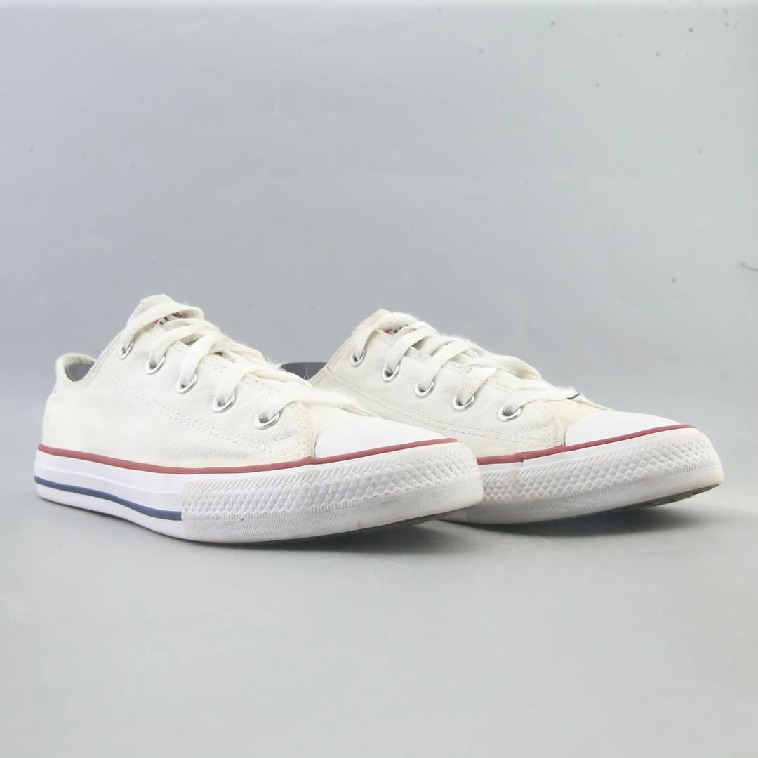 CONVERSE CHUCK TAYLOR ALL STAR CANVAS vintage Converse footwear looks