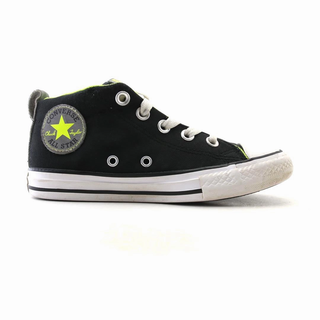 CONVERSE CHUCK TAYLOR ALL STAR CANVAS vintage Converse footwear looks