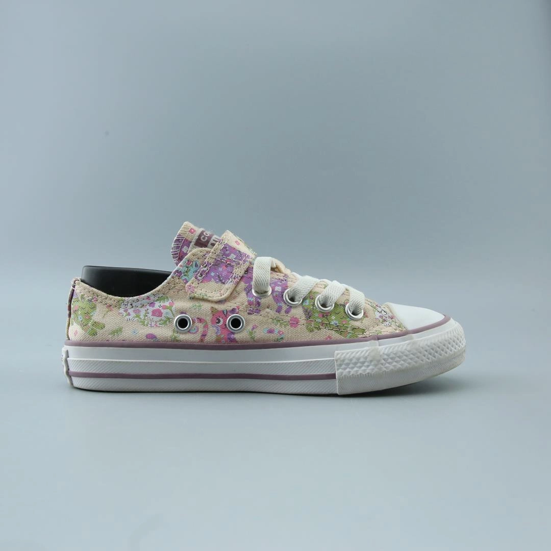 CONVERSE CHUCK TAYLOR ALL STAR classic Converse sneaker shots