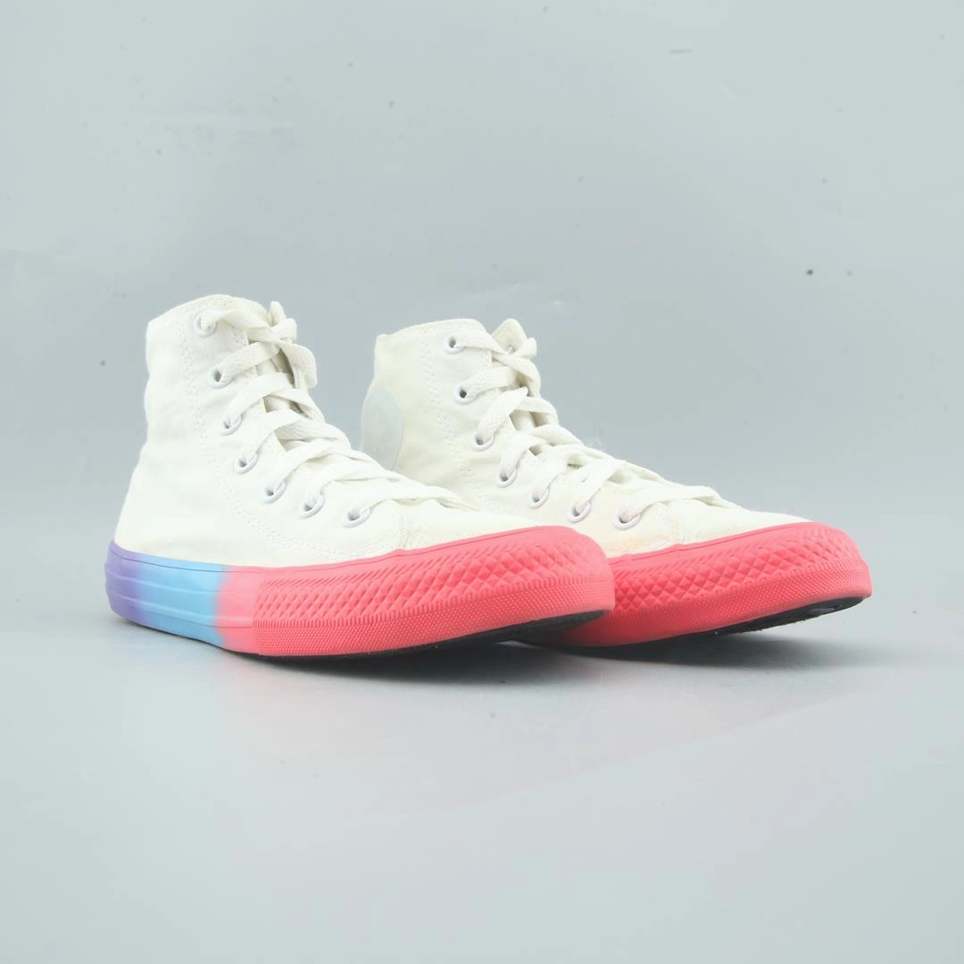 CONVERSE CHUCK TAYLOR ALL STAR classic Converse sneaker shots