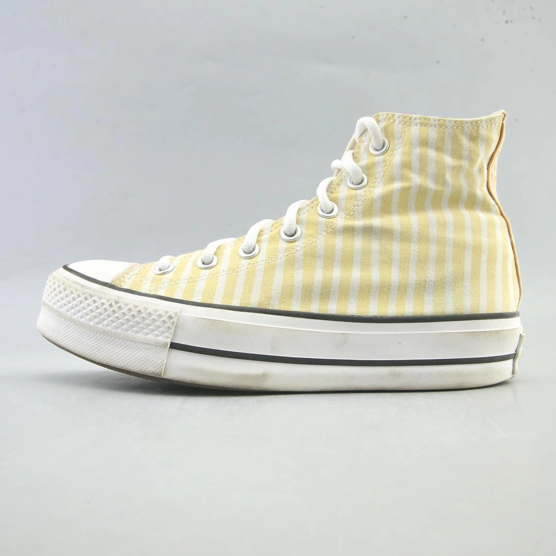 CONVERSE CHUCK TAYLOR ALL STAR LIFT PLATFORM Converse iconic footwear looks