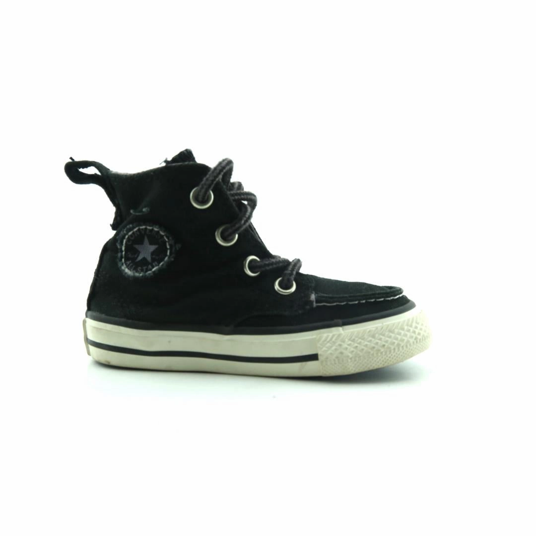 CONVERSE CHUCK TAYLOR ALL STAR vintage Converse footwear looks