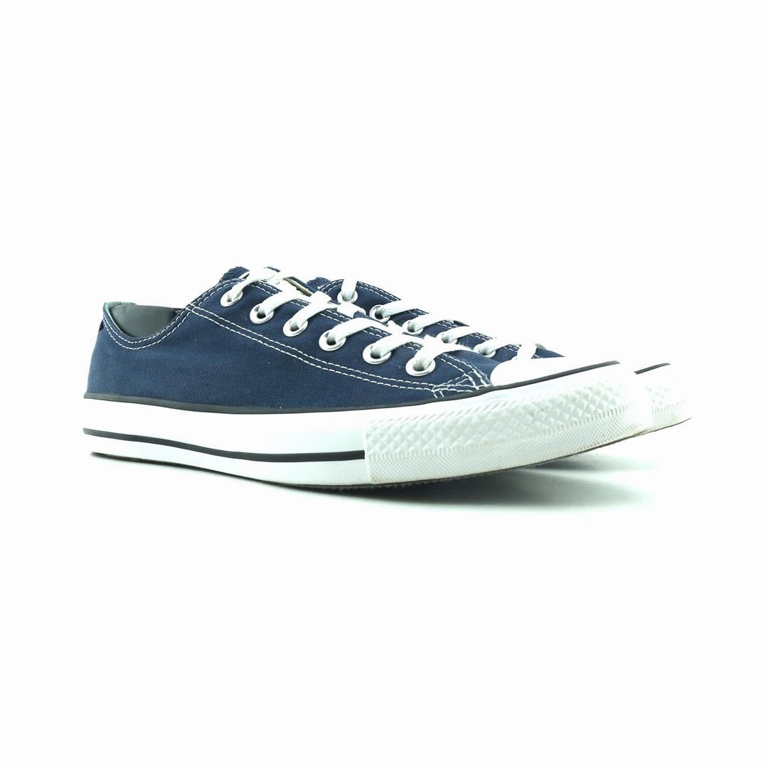 CONVERSE CHUCK TAYLOR ALL STAR vintage Converse footwear looks