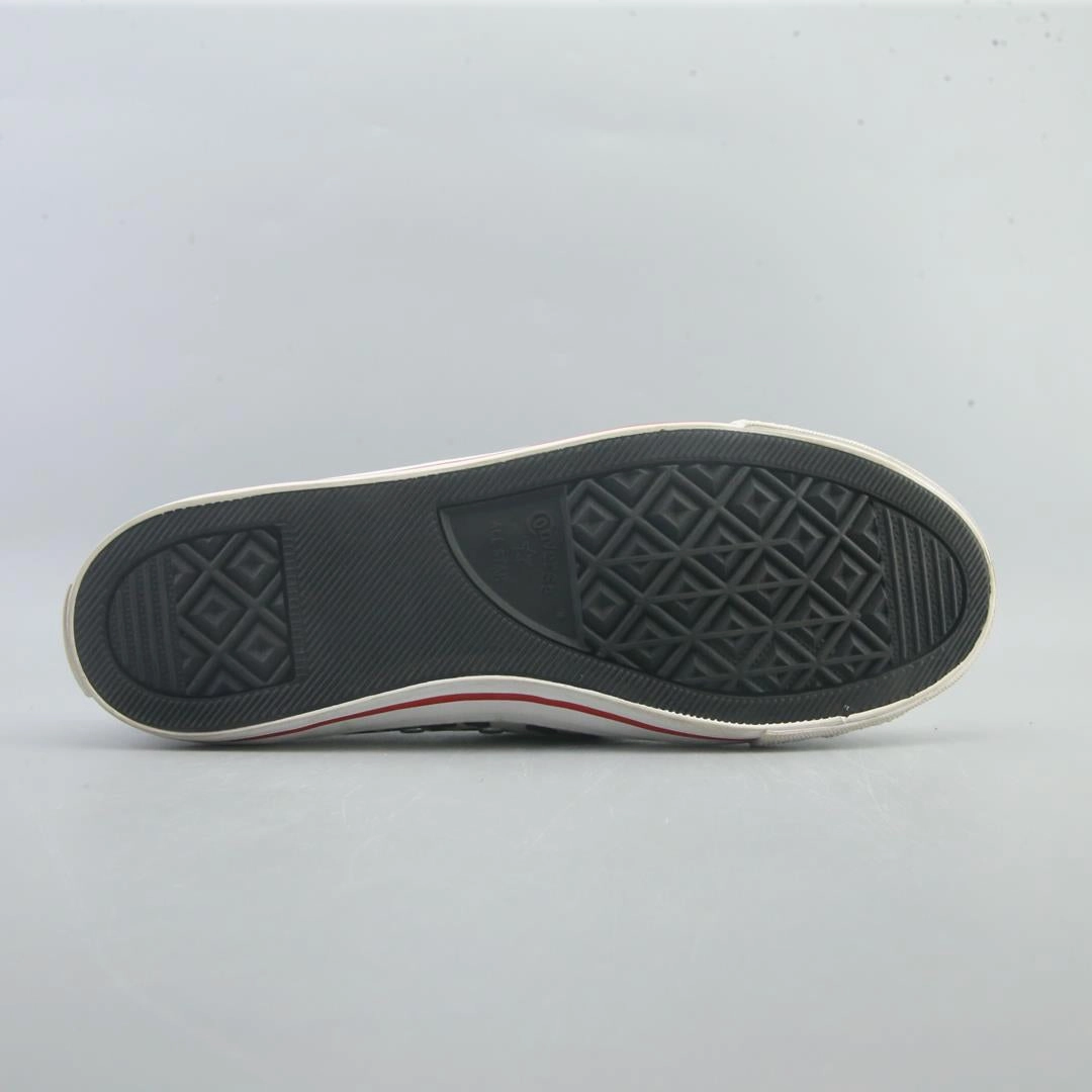 CONVERSE CHUCK TAYLOR ALL STAR vintage Converse footwear looks