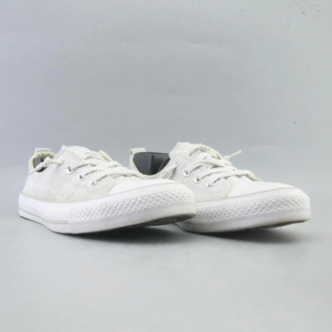 CONVERSE CHUCK TAYLOR ALL STAR vintage Converse footwear looks