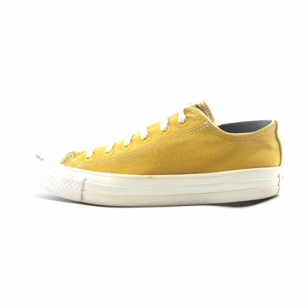 CONVERSE CHUCK TAYLOR ALL STAR Converse iconic footwear looks
