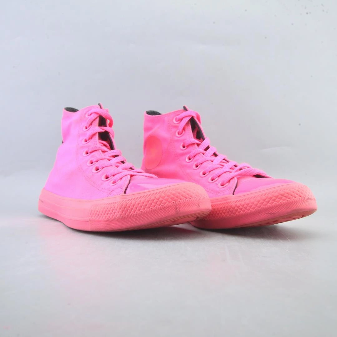 CONVERSE CHUCK TAYLOR ALL STAR vintage Converse footwear looks