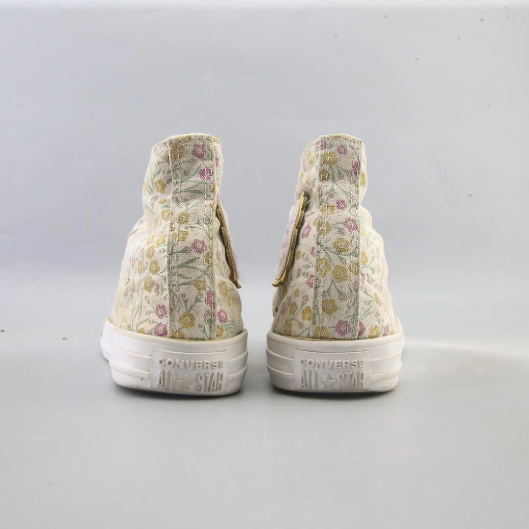 CONVERSE CHUCK TAYLOR ALL STAR vintage Converse footwear looks