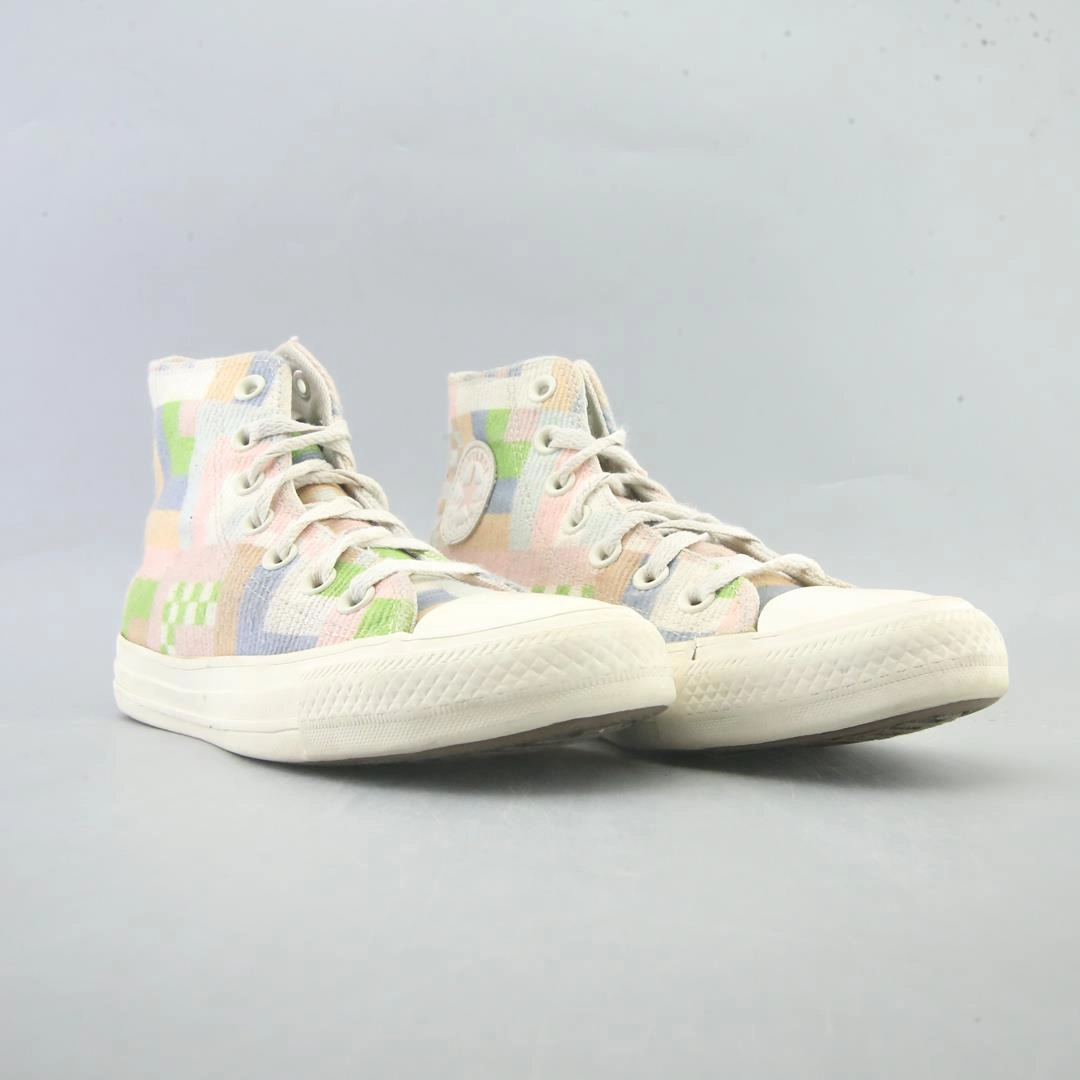 CONVERSE CHUCK TAYLOR ALL STAR vintage Converse footwear looks