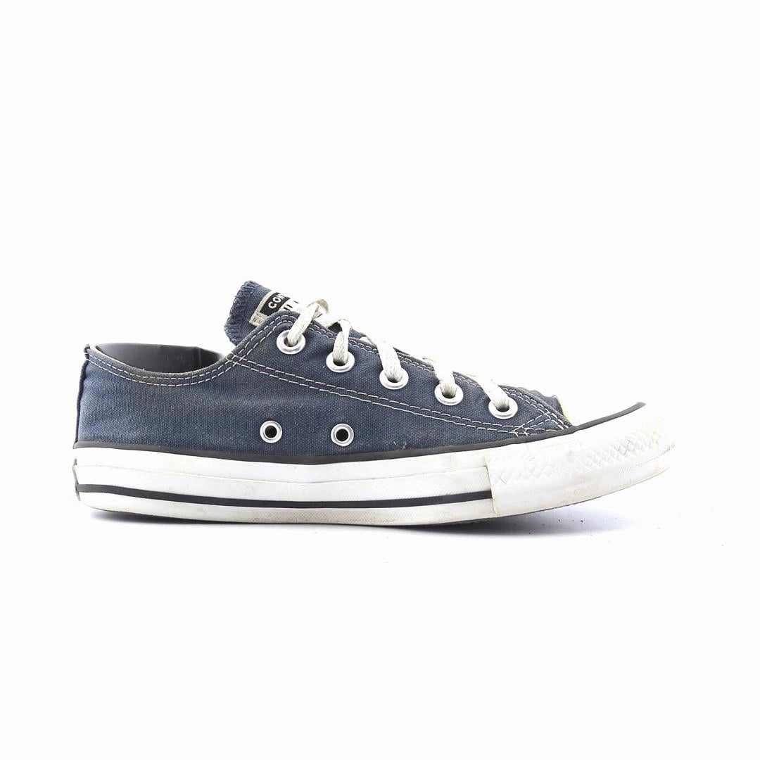 CONVERSE CHUCK TAYLOR ALL STAR vintage Converse footwear looks