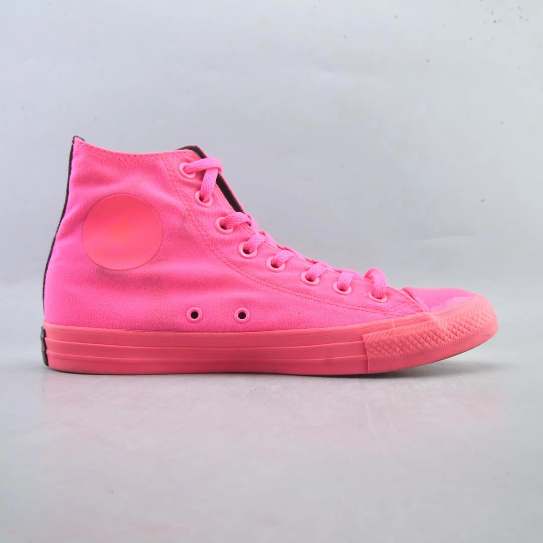 CONVERSE CHUCK TAYLOR ALL STAR vintage Converse footwear looks