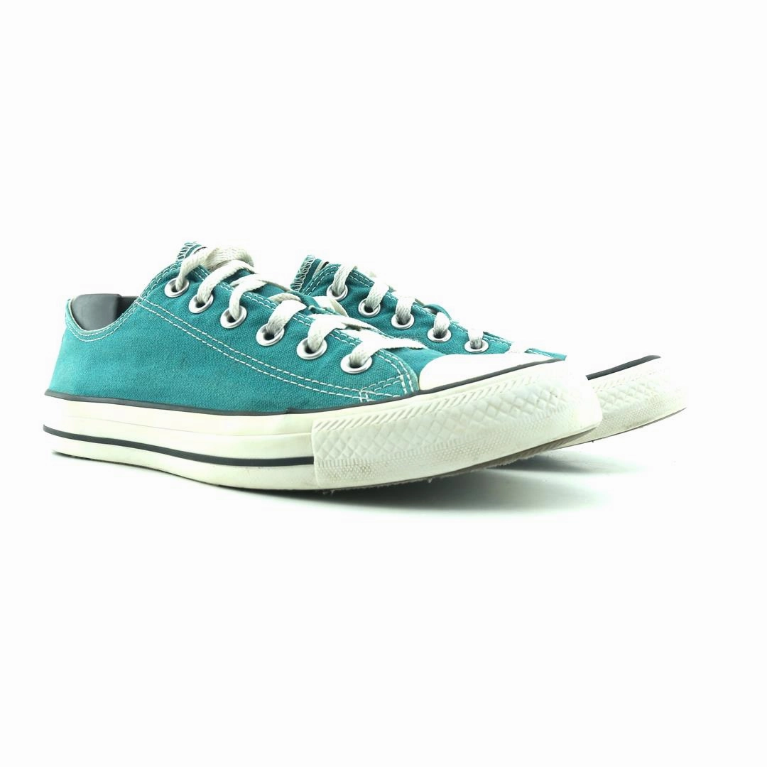 CONVERSE CHUCK TAYLOR ALL STAR vintage Converse footwear looks