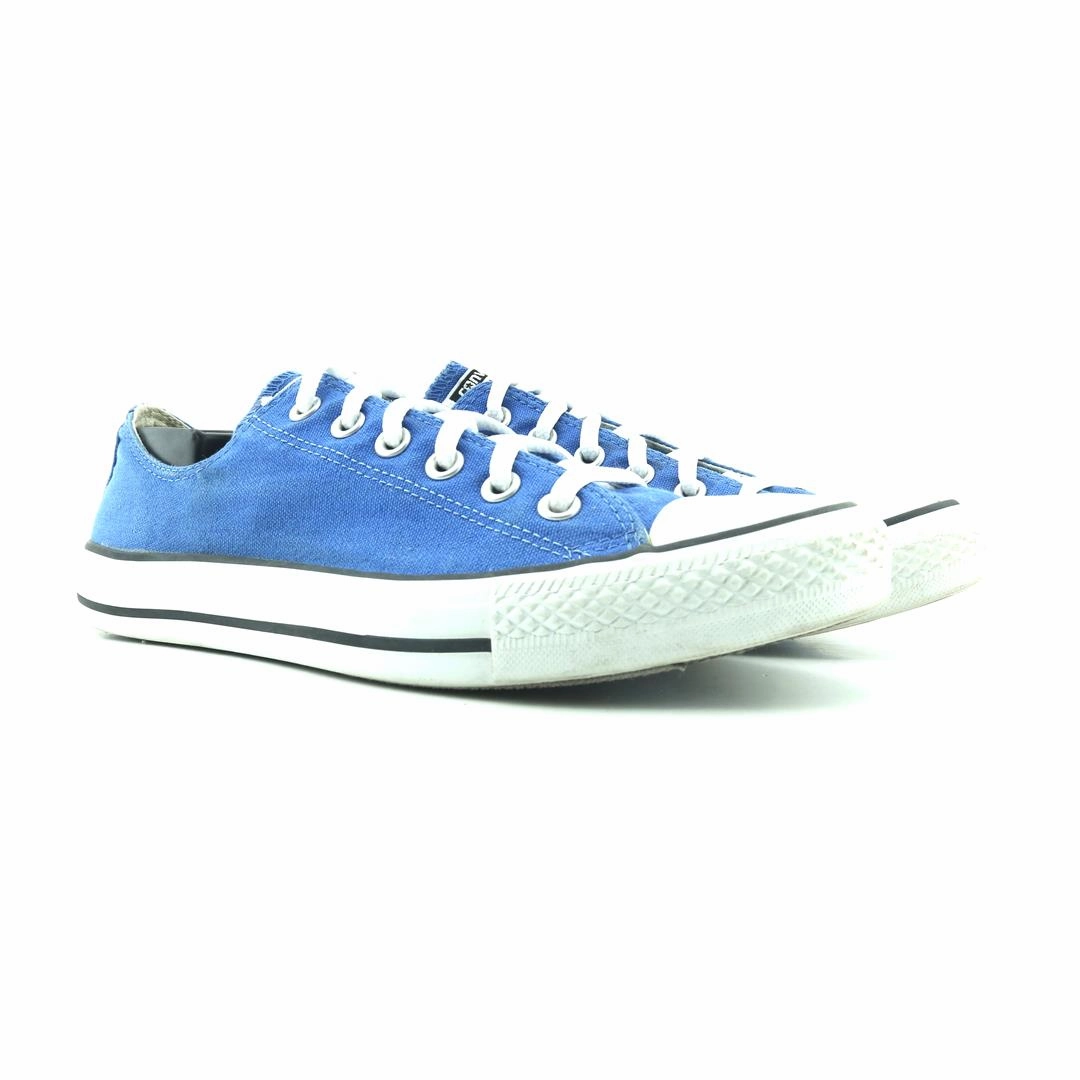 CONVERSE CHUCK TAYLOR ALL STAR vintage Converse footwear looks