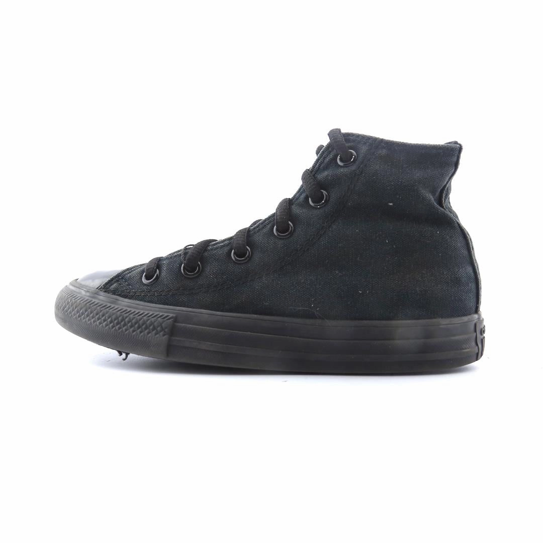 CONVERSE CHUCK TAYLOR ALL STAR Converse iconic footwear looks