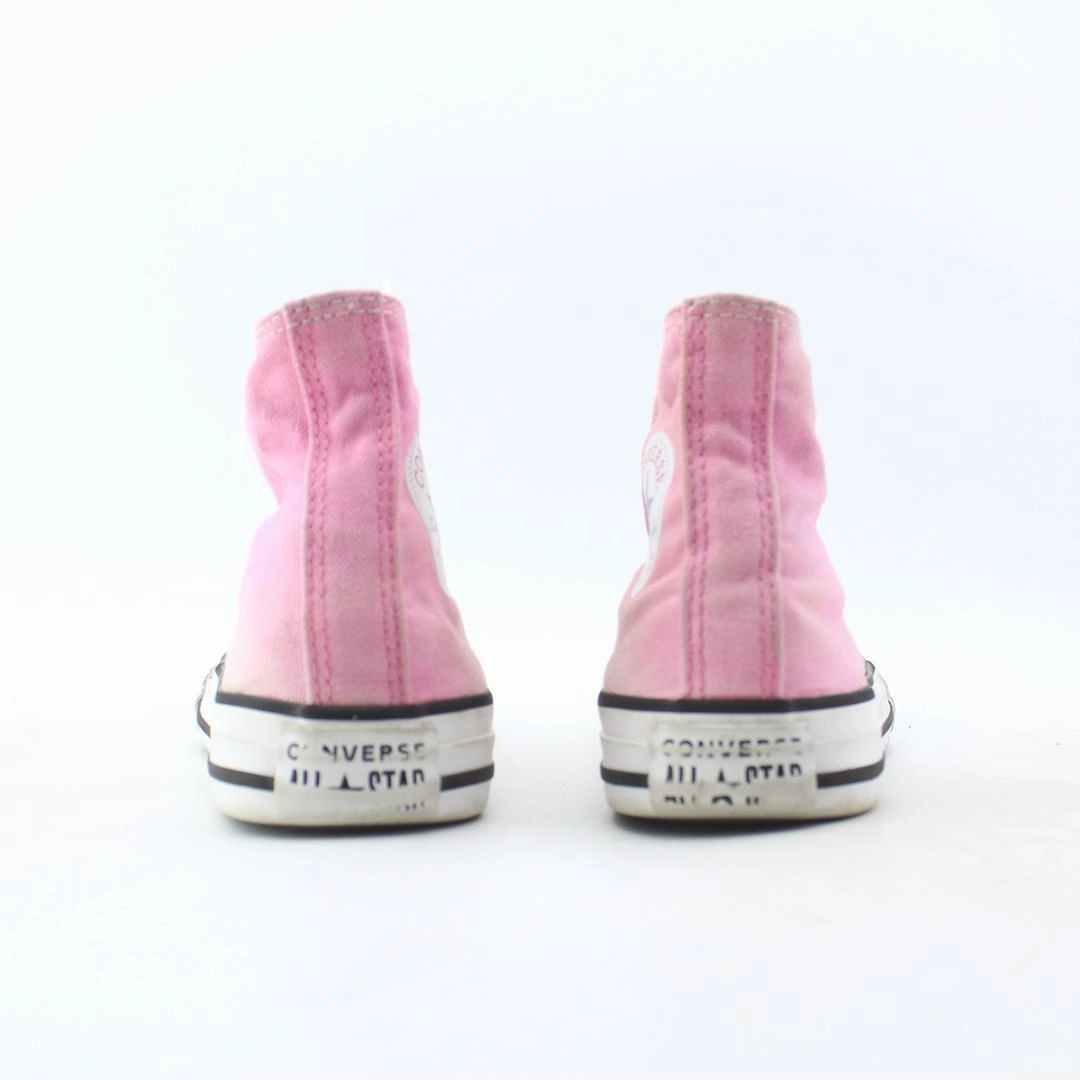 CONVERSE CHUCK TAYLOR ALL STAR vintage Converse footwear looks
