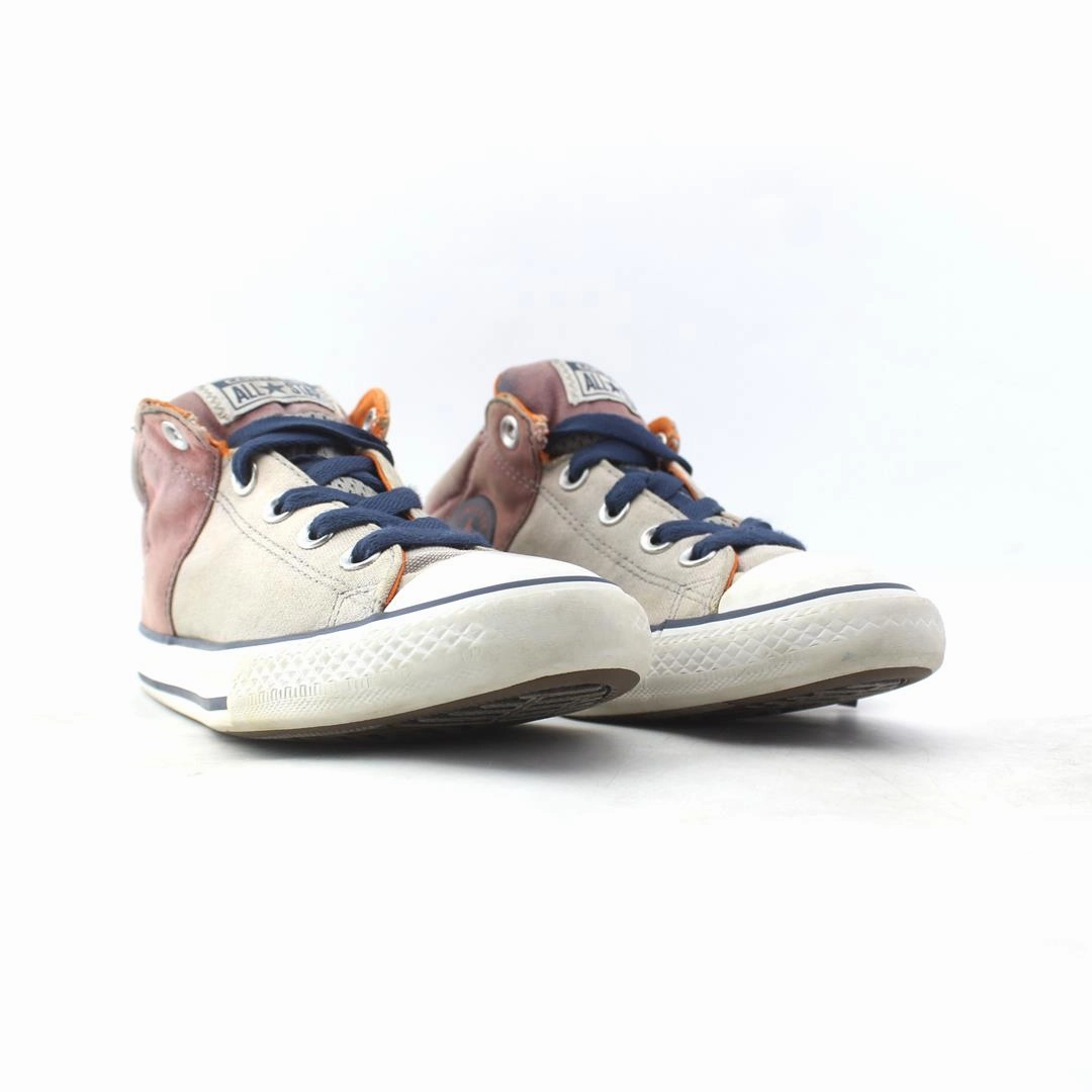 CONVERSE CHUCK TAYLOR ALL STAR vintage Converse footwear looks