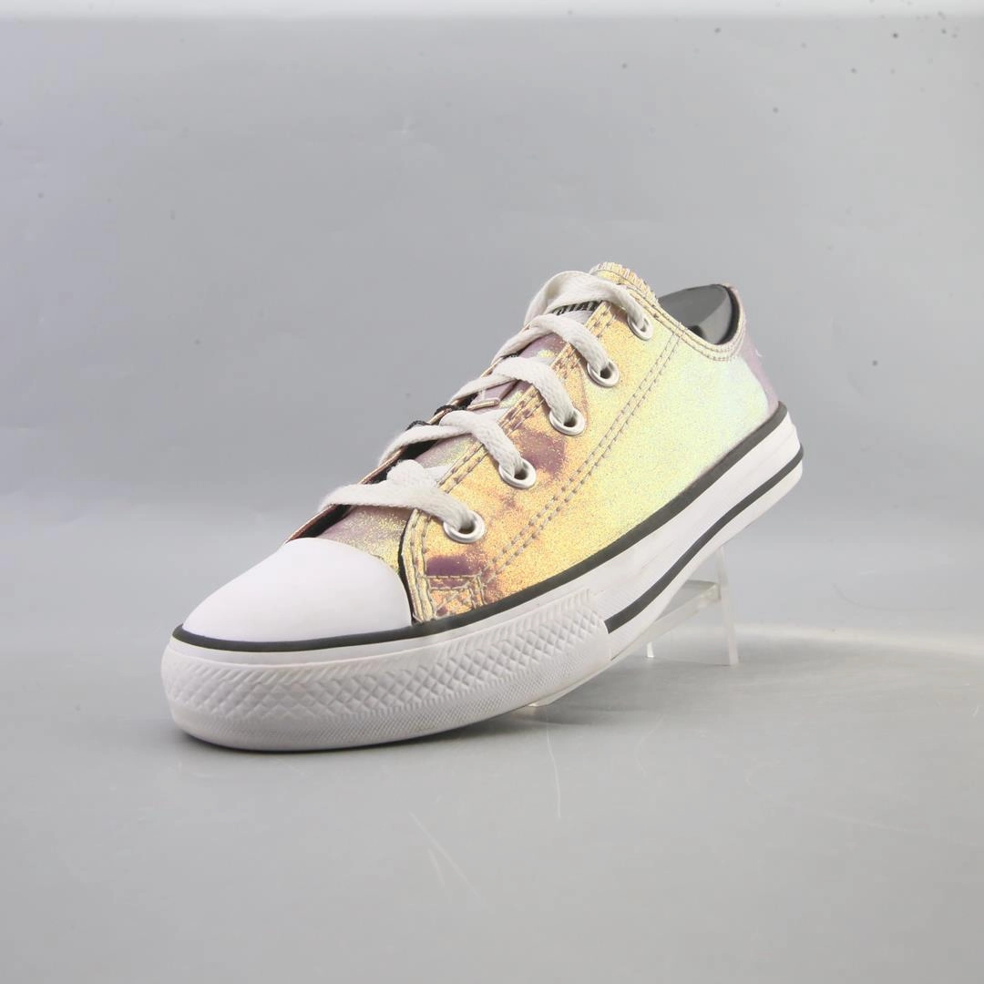 CONVERSE CHUCK TAYLOR ALL STRA vintage Converse footwear looks