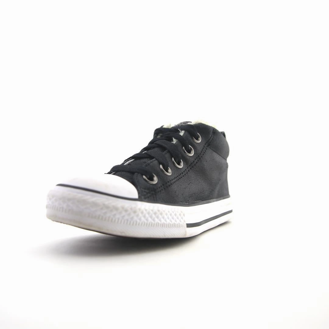 CONVERSE CHUCK TAYLOR vintage Converse footwear looks