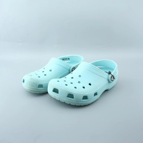 CROCS . Crocs comfortable casual shoes