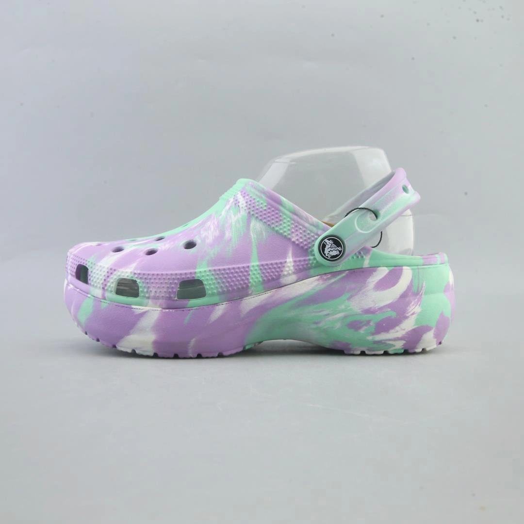 CROCS CLASSIC PLATFORM MARBLED Crocs casual shoe styles