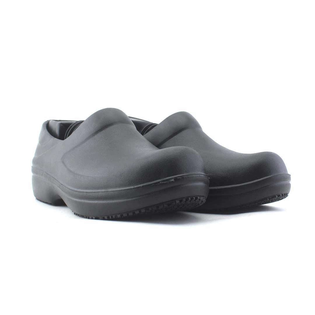 CROCS NERIA PRO II SLIP RESISTANT Crocs casual shoe styles