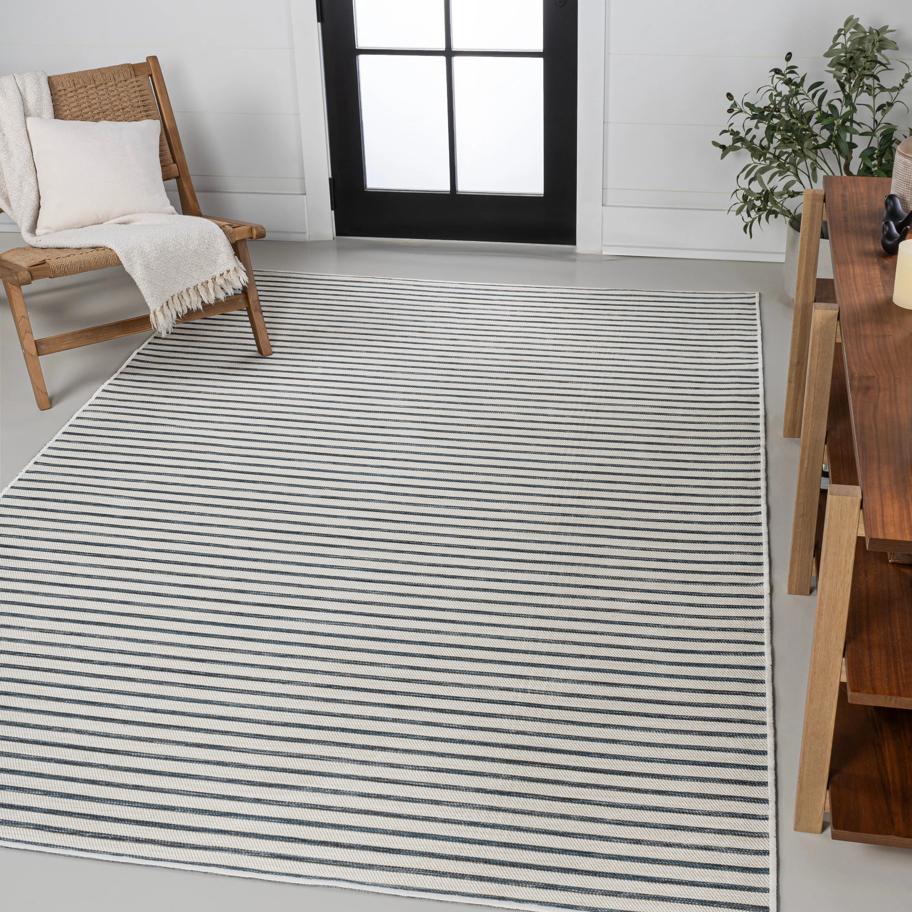 Damon Classic Coastal Pinstripe Reversible Machine-Washable Navy/Cream 4 ft. x 6 ft. Indoor/Outdoor Area Rug Jonathan Y Home