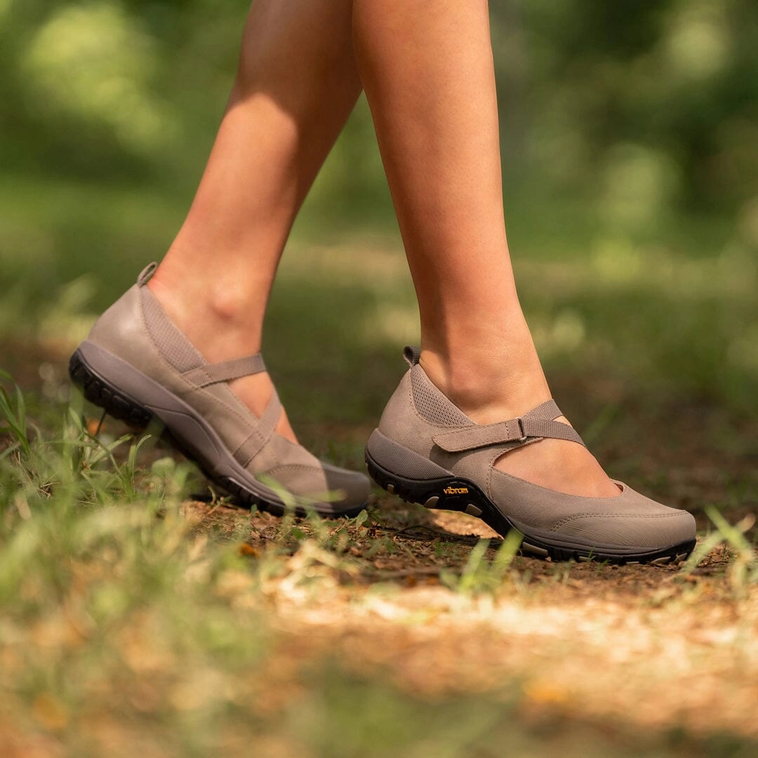 DANSKO PRIMROSE Dansko shoe design close-ups