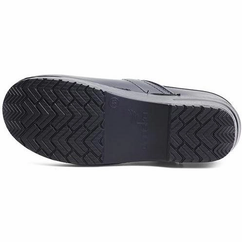 DANSKO PROFESSIONAL BLACK BOX WIDE Dansko shoe design close-ups