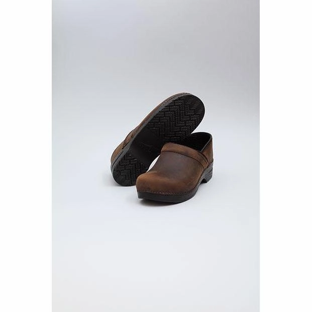 DANSKO PROFESSIONAL MEN'S ANTIQUE BROWN Dansko shoe design close-ups