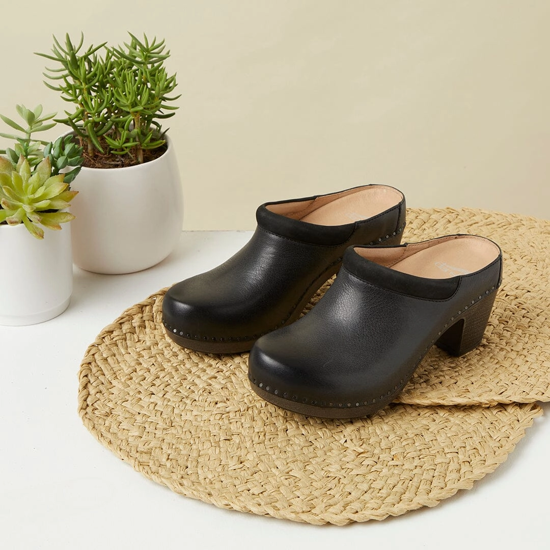 DANSKO SAMMY MILLED BURNISHED - FINAL SALE! Dansko shoe design close-ups