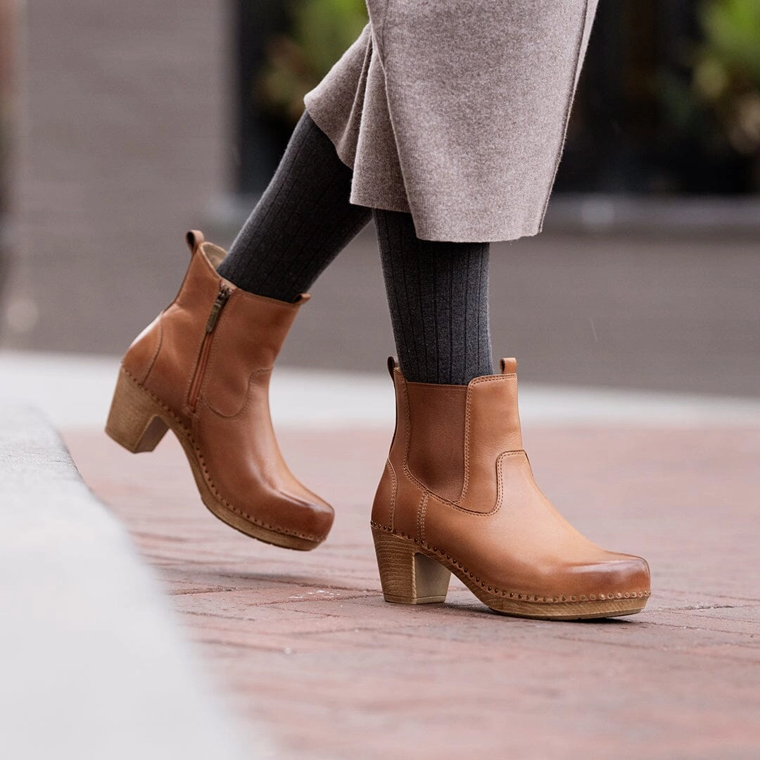 DANSKO SHAYNA - FINAL SALE! Dansko shoe design close-ups