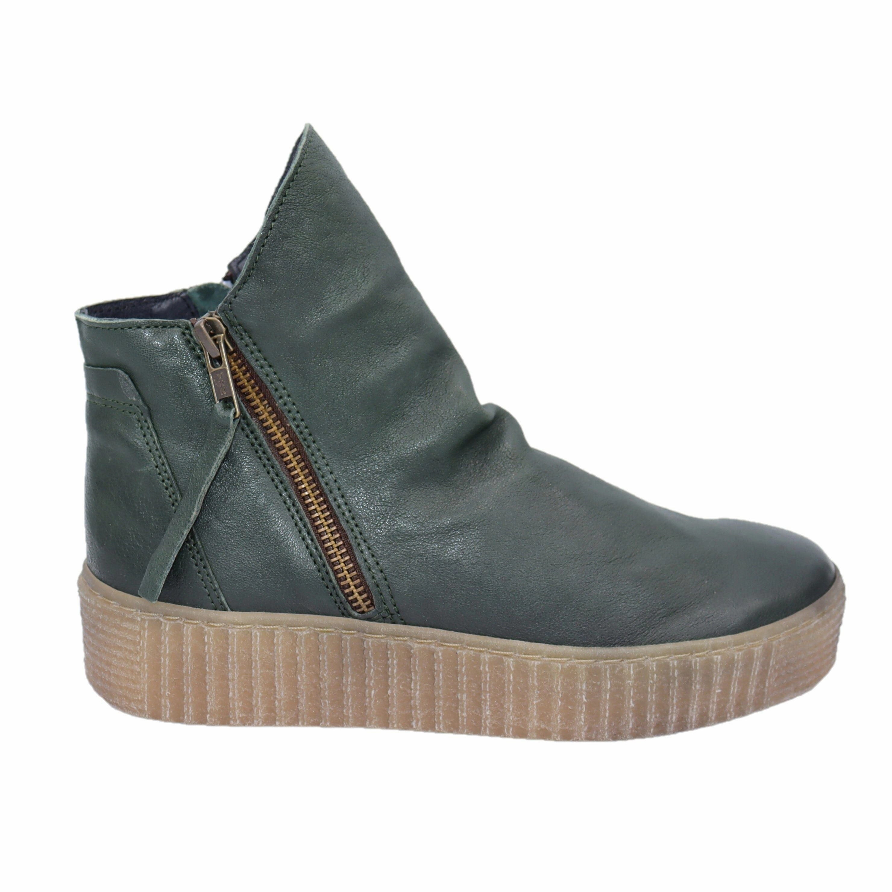 ERIC MICHAEL ZELDA - FINAL SALE! Laurevan Eric Michael to Minnetonka