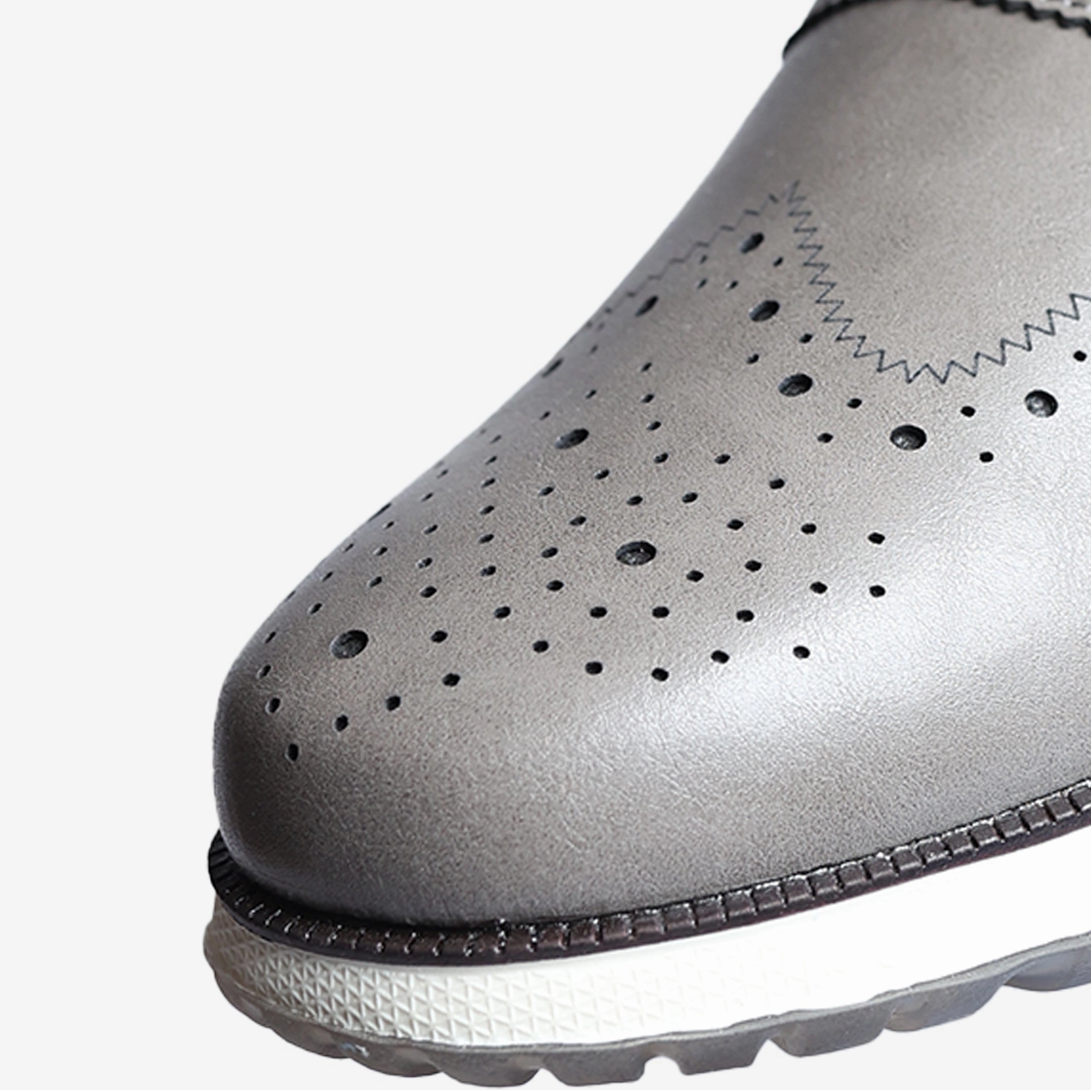 Fadano - Caliber - Grey Fadano trendy shoe designs