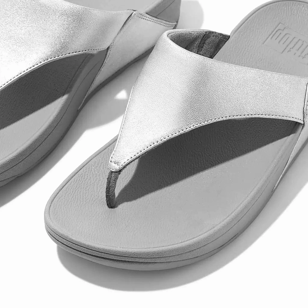 FITFLOP LULU LEATHER TOE-POST SANDAL - FINAL SALE! Fitflop supportive sandals
