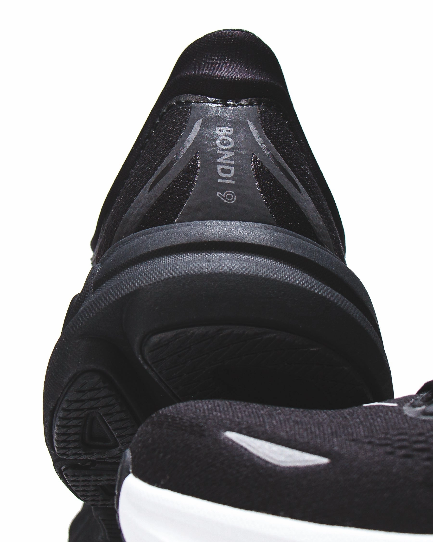Hoka One One Men Bondi 9 Black White 1162011-BWHT Hoka One One shoe close-ups