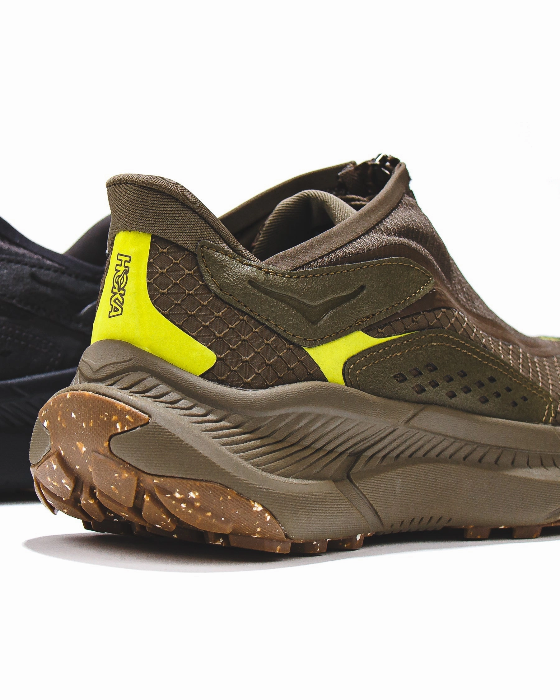 Hoka One One Men Project Transport Carbon Black 1162850-CRBN Hoka One One shoe close-ups