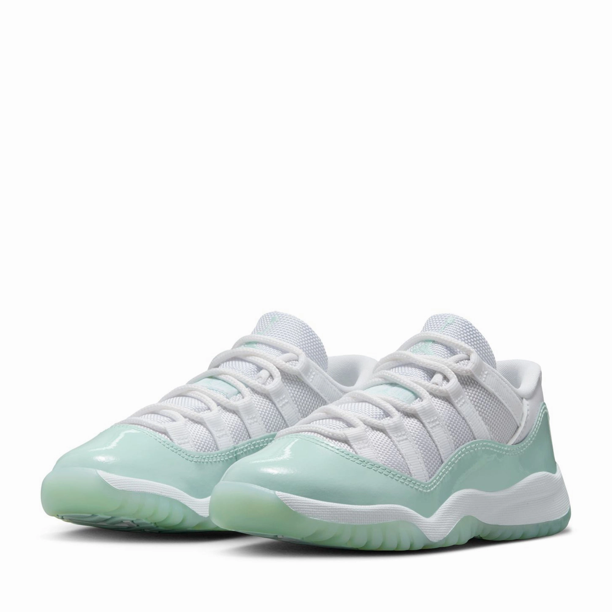 Jordan 11 Retro Low (PS) - White/Igloo Air Jordan Basketball Shoes for Performance