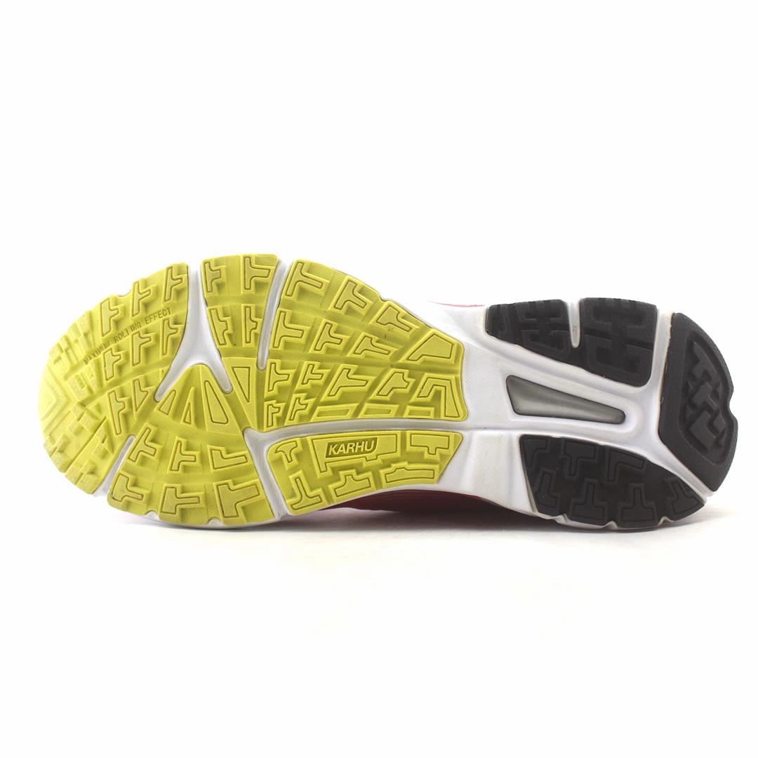 KARHU FLUID 6 Karhu retro-inspired athletic shoes