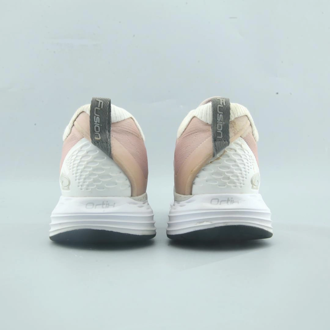 KARHU FUSION ORTIX Karhu retro-inspired athletic shoes