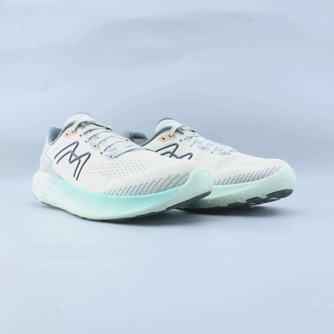 KARHU IKONI 2.5 Karhu retro-inspired athletic shoes