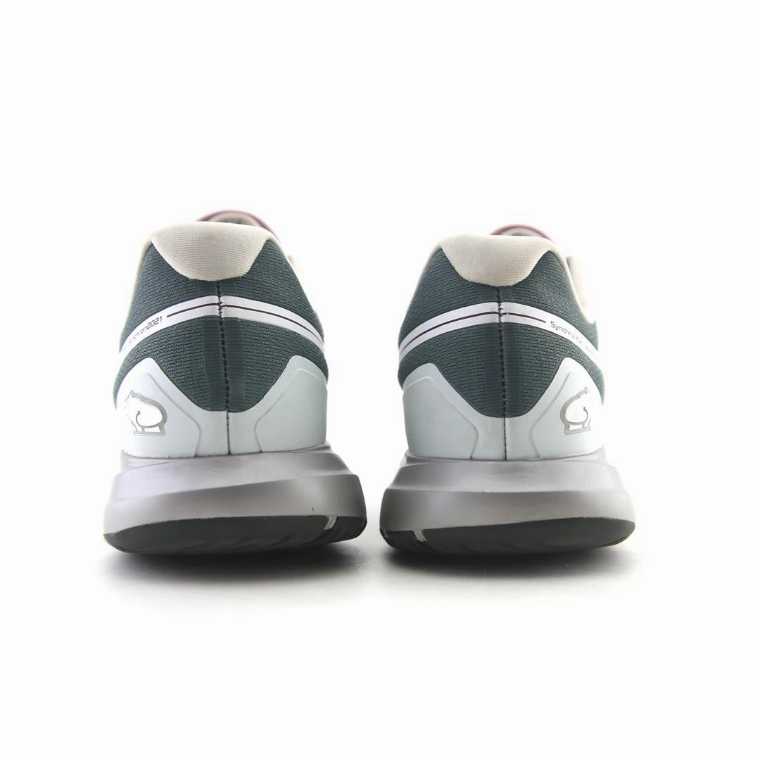 KARHU SYNCHRON 1.5 Karhu retro-inspired athletic shoes