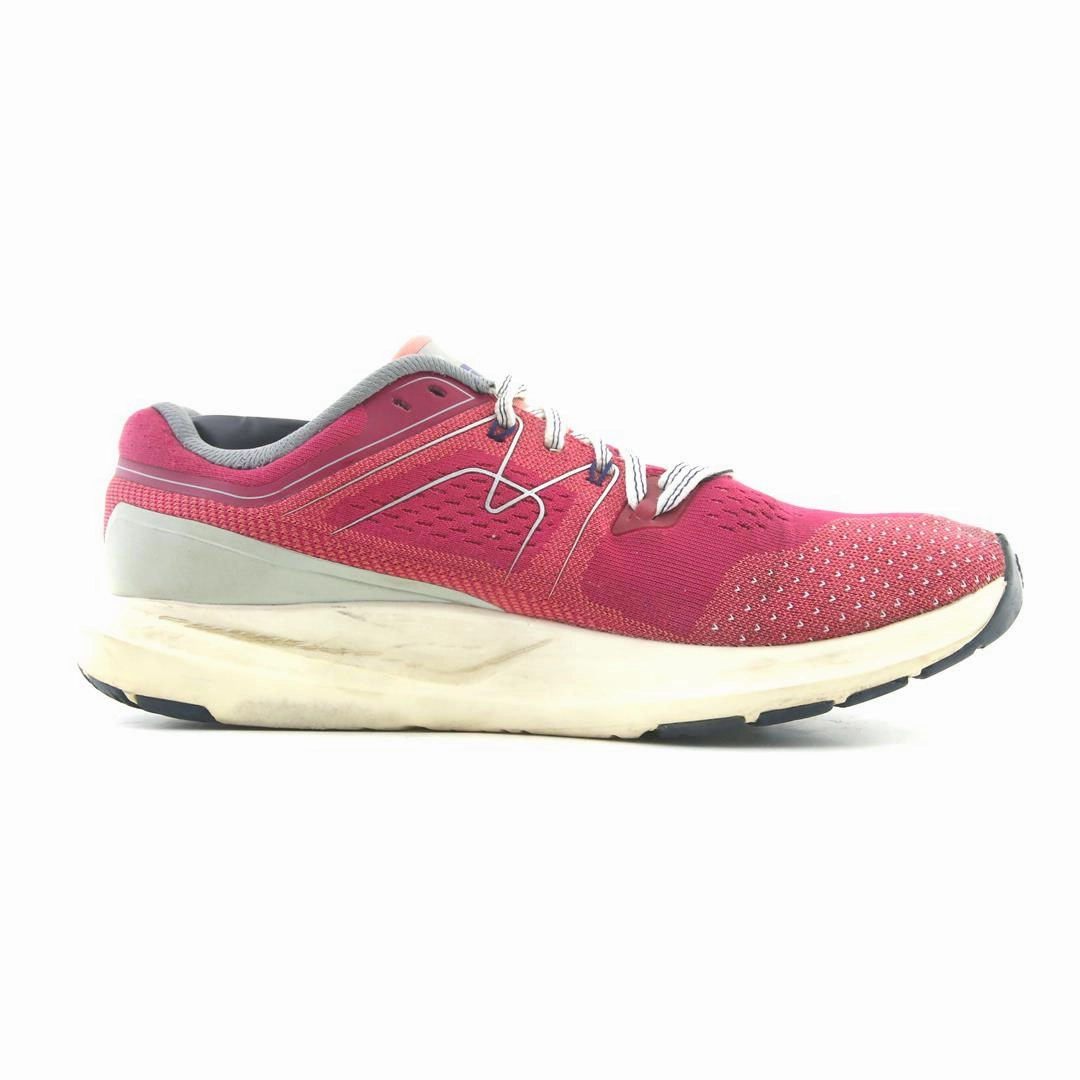KARHU SYNCHRON 2020 Karhu retro-inspired athletic shoes