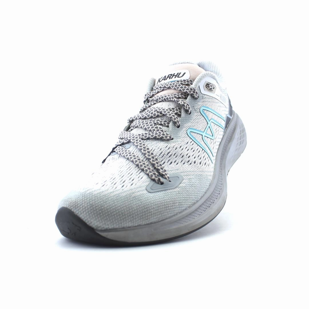 KARHU SYNCHRON 2.0 Karhu retro-inspired athletic shoes