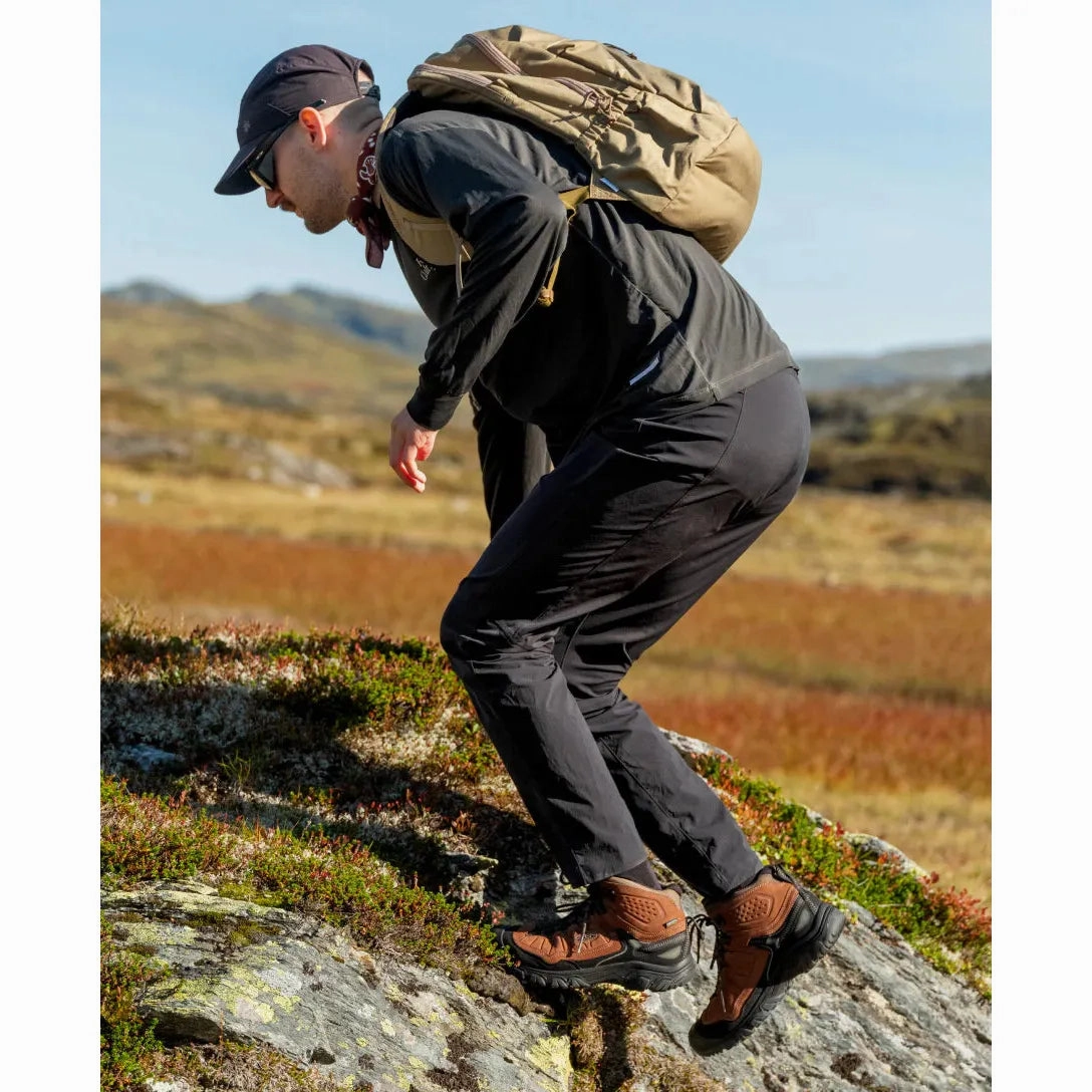 KEEN TARGHEE IV WATERPROOF HIKING BOOT MEN'S MEDIUM AND WIDE Keen versatile adventure footwear