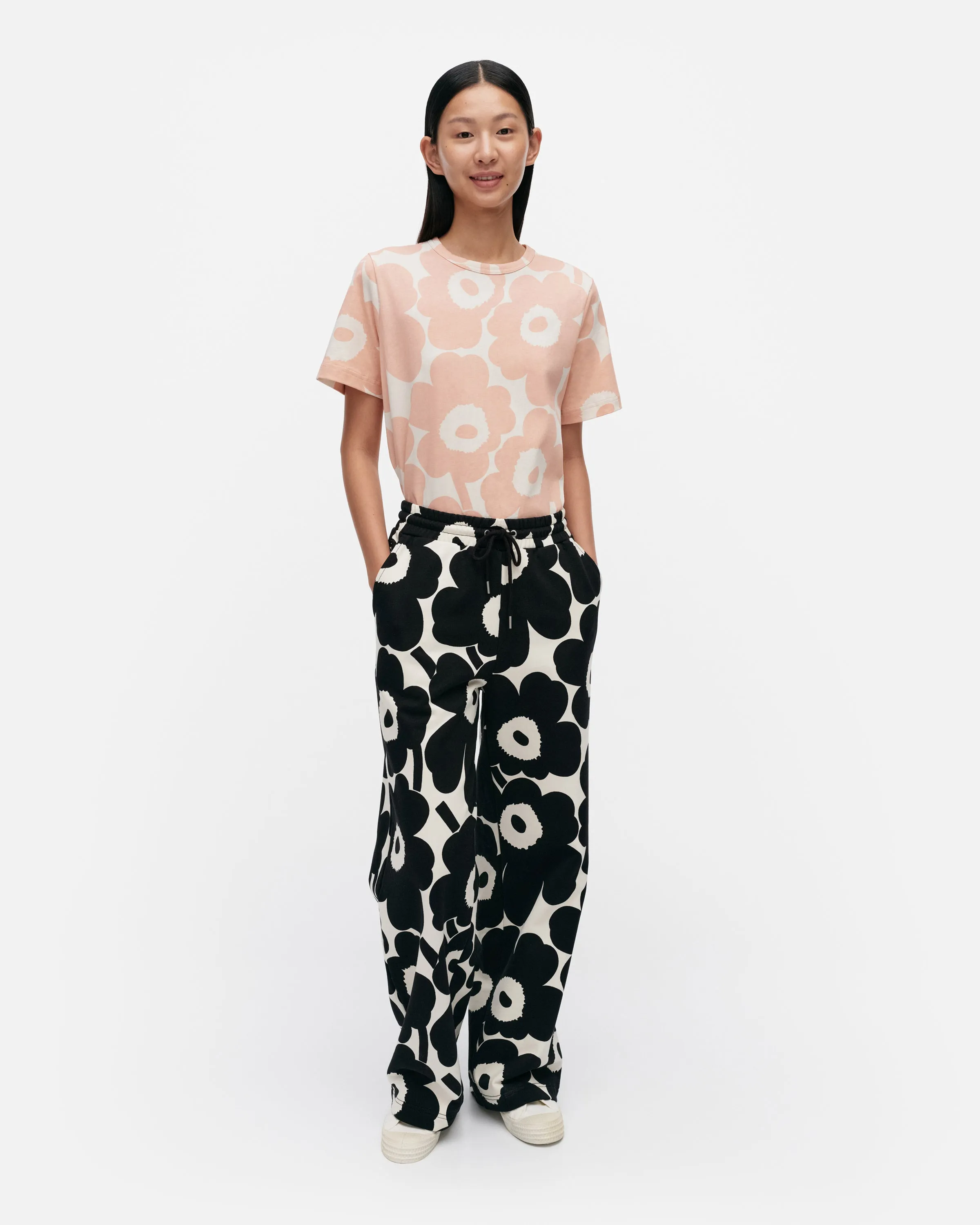 Kioski Varret Pieni Unikko Sweatpants Clothing_Marimekko