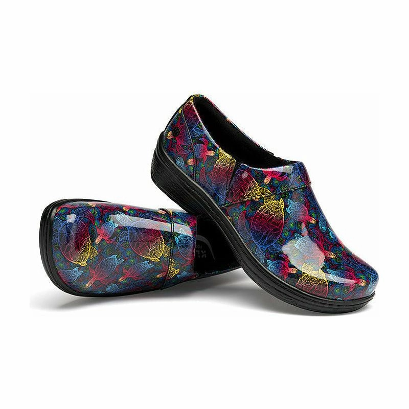 KLOGS MISSION PATENT MEDIUM AND WIDE - FINAL SALE! Klogs comfortable work clogs